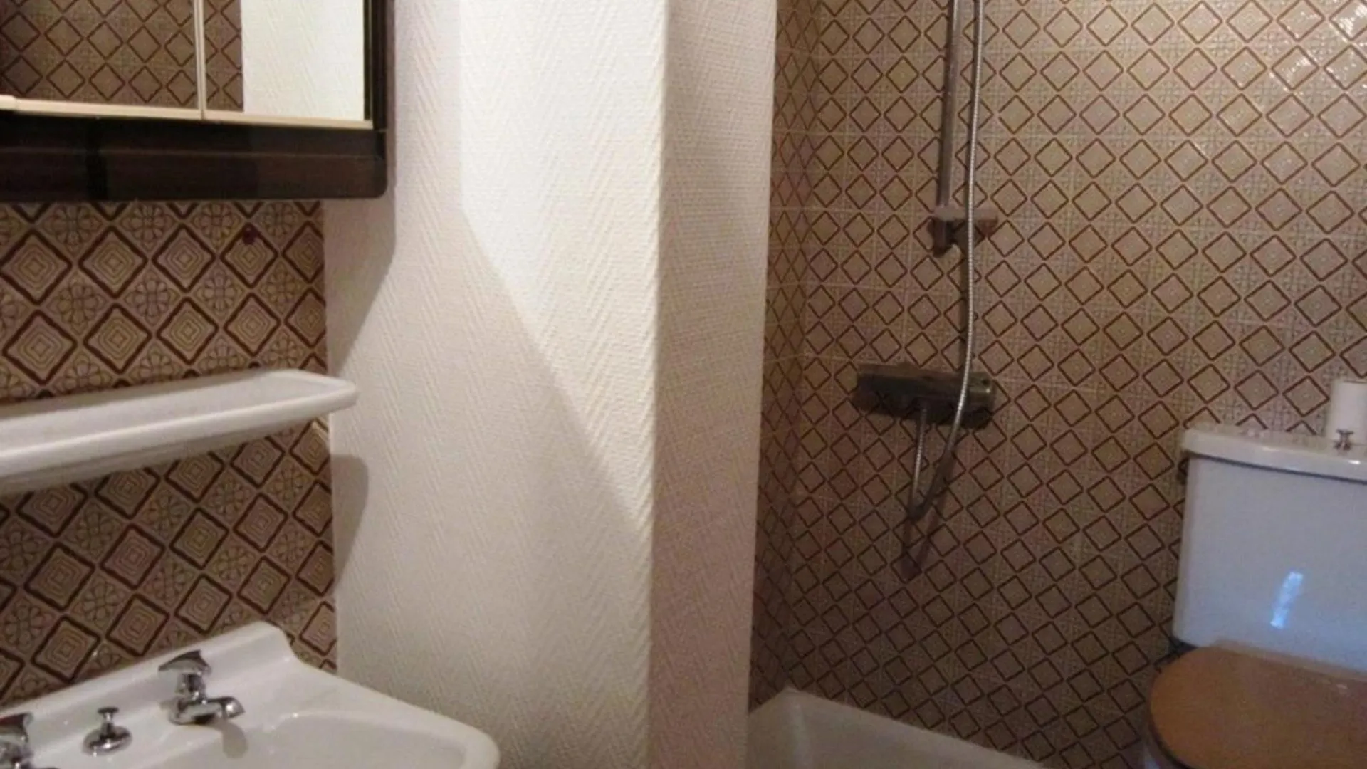 Appartement 5 Pieces 92M² Aux Gets - Lumineux, Proche Pistes Et Commerces, Garage Inclus - Fr-1-802-46 Les Gets 0*,  France